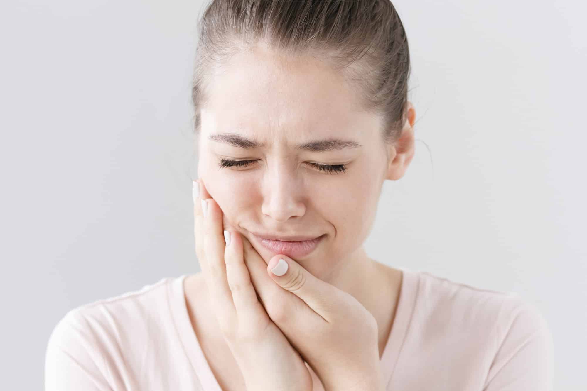 What Is a Dental Emergency and How Should You Deal With One?