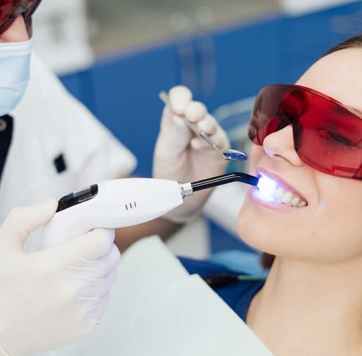 Professional Teeth Whitening in Mississauga